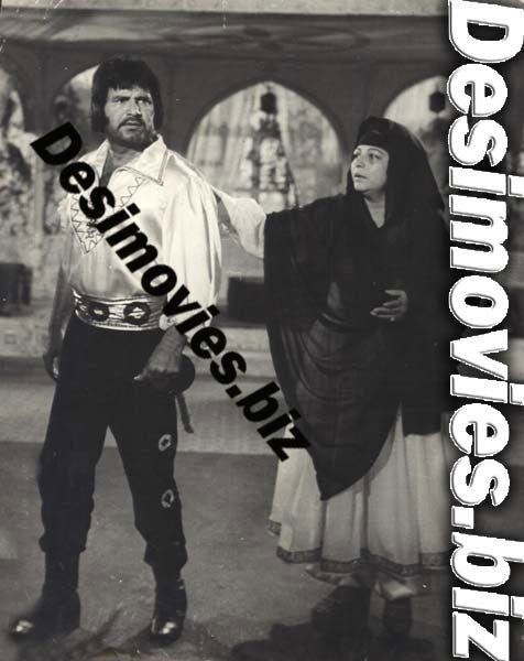 Aab e Hayat (1982) Movie Still - www.desimovies.biz