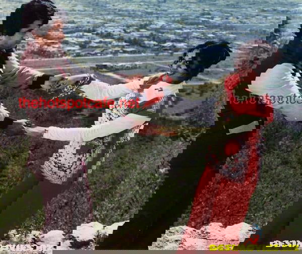 Abhi Tou Mein Jawan Hun (1978) Movie Still 19 - www.desimovies.biz