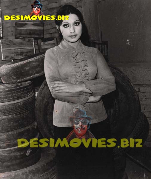 Najma (Lollywood Star) Movie Still 3 - www.desimovies.biz