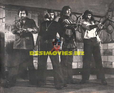Teen Badshah (1977) Movie Still - www.desimovies.biz