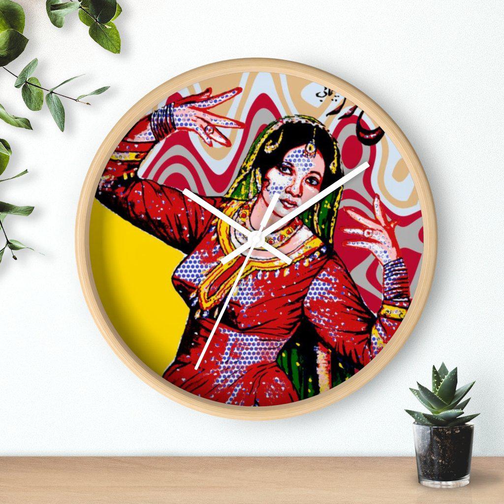 Chughal Khor - Wall clock - www.desimovies.biz