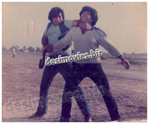 Nazuk Rishtay (1987)  Movie Still - www.desimovies.biz