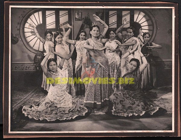 (1950) Bollywood Movie Still - www.desimovies.biz
