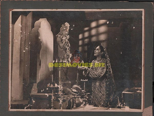 (1950) Bollywood Movie Still - www.desimovies.biz
