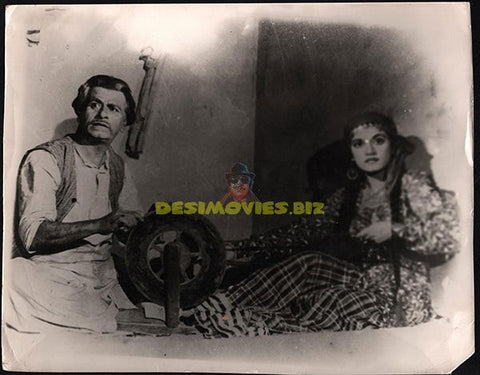 (1950) Bollywood Movie Still - www.desimovies.biz