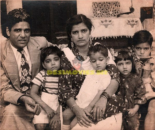 (1950) Bollywood Movie Still - www.desimovies.biz