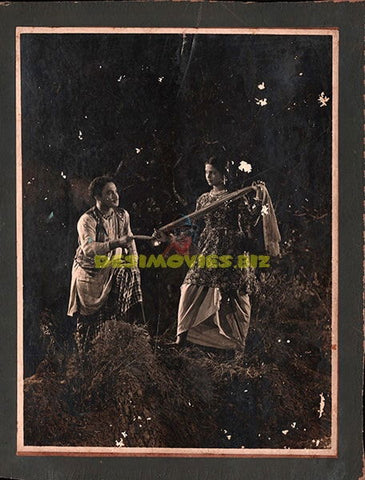 (1950) Movie Still - www.desimovies.biz
