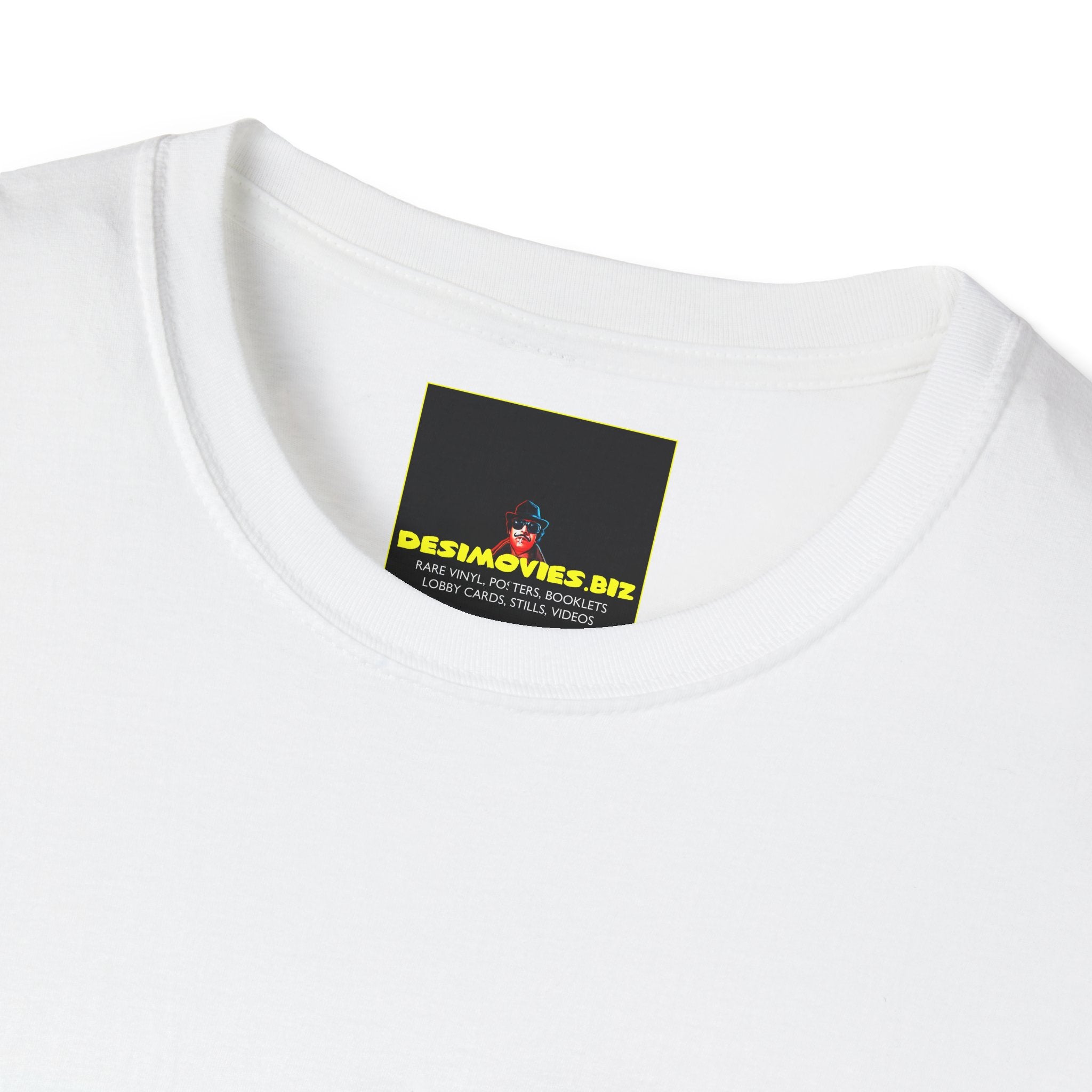 Aurat Raj T-Shirt — Bold Crown Graphic Tee with Urdu Calligraphy