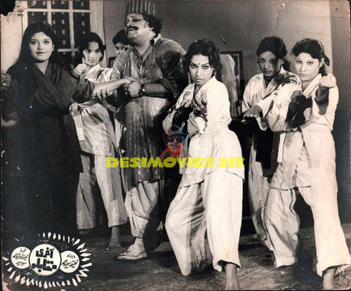 Aakhri Muqabala (1977) - Movie Still - www.desimovies.biz