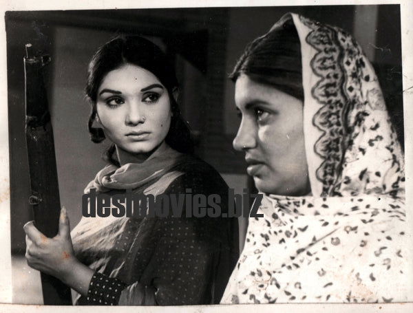 Aaliya & Nabeela - Lollywood Stars - www.desimovies.biz