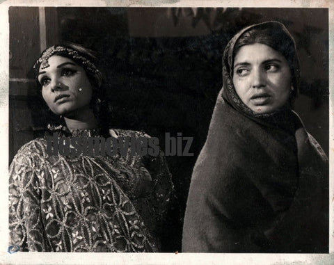 Aaliya & Nabeela - Lollywood Stars - www.desimovies.biz