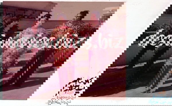 Aap ka Khadim (1976) Movie Still - www.desimovies.biz