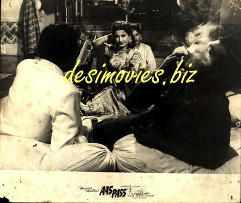 Aas Paas (1957) Movie Still 12 - www.desimovies.biz