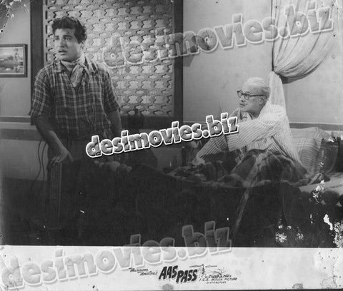 Aas Paas (1957) Movie Still 2 - www.desimovies.biz
