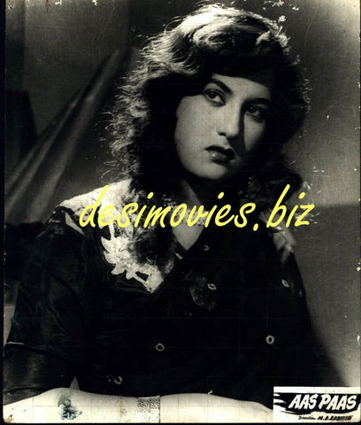 Aas Paas (1957) Movie Still 9 - www.desimovies.biz