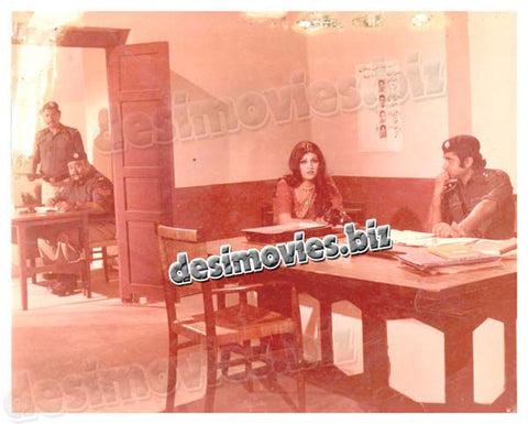 Aik Chehra do Roop (1978) Movie Still - www.desimovies.biz