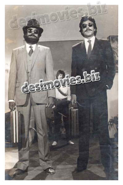 Alaqa Ghair (1993) Movie Still 4 - www.desimovies.biz
