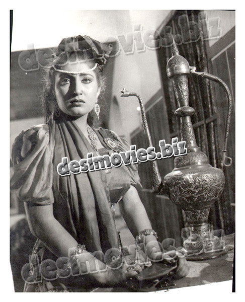 Alaqa Ghair (1993) Movie Still 8 - www.desimovies.biz