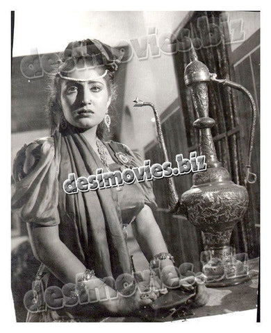 Alaqa Ghair (1993) Movie Still 8 - www.desimovies.biz