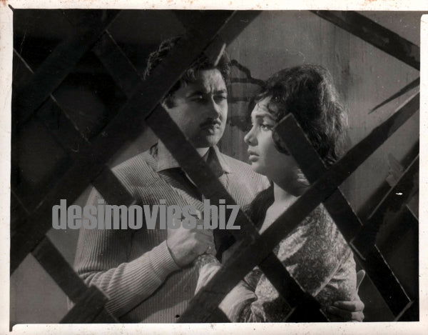 Asmat (1968) Husna & Ejaz still - Lollywood Stars - www.desimovies.biz