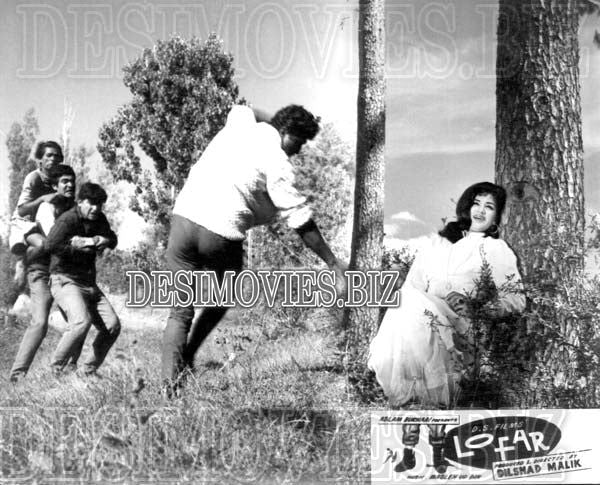 Awaara+Lofar (1968) Movie Still 3 - www.desimovies.biz
