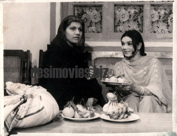 Bahar & Najma - Lollywood Stars - www.desimovies.biz