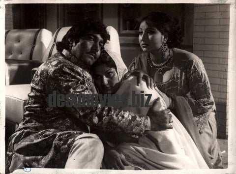 Chakori , Seema, Mustafa Qureshi  - Lollywood Stars - www.desimovies.biz