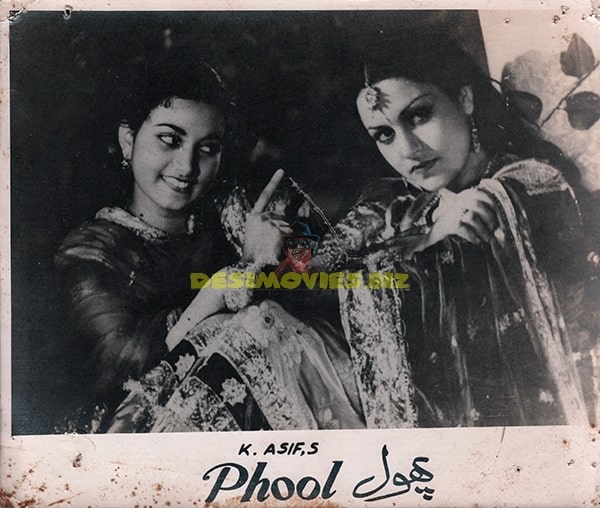 Phool (1945) - Movie Still - www.desimovies.biz