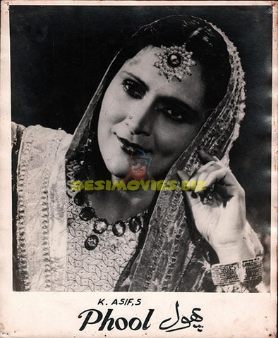 Phool (1945) - Movie Still - www.desimovies.biz