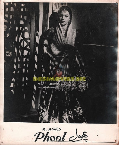 Phool (1945) - Movie Still - www.desimovies.biz