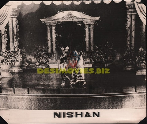 Nishan  1949 - Movie Still - www.desimovies.biz