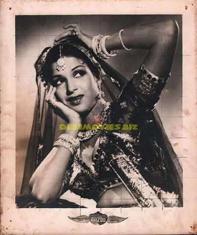 Arzoo (1950) Bollywood Movie Still