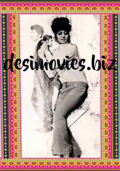Rani - Doing the Go Go! - Movie Still with a Truck Art Frame - www.desimovies.biz