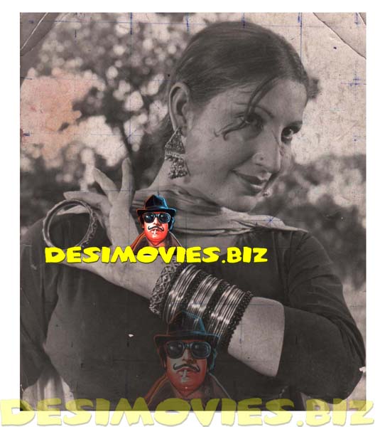 Saima (Lollywood Star) Movie Still 2 - www.desimovies.biz