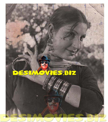 Saima (Lollywood Star) Movie Still 2 - www.desimovies.biz