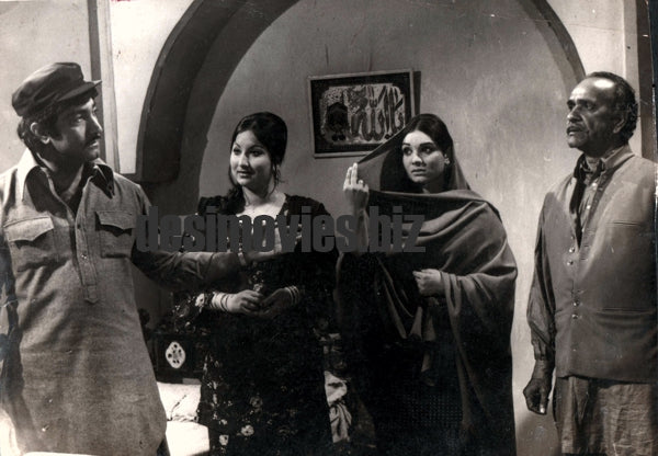 Mustafa Qureshi, Aaliya & Chakori  - Lollywood Stars - www.desimovies.biz