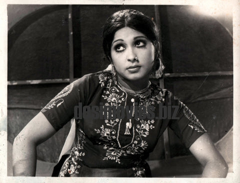 Najma - Lollywood Stars - www.desimovies.biz