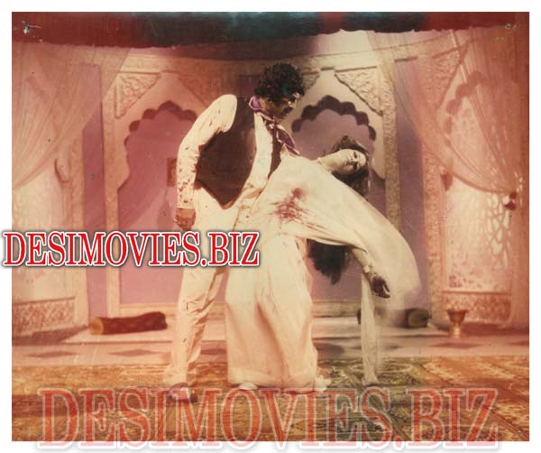 Pehli Nazar (1977) Movie Still 3 - www.desimovies.biz