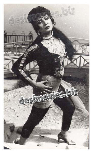 Teen Yakkay Teen Chakkay (1991) Movie Still - www.desimovies.biz