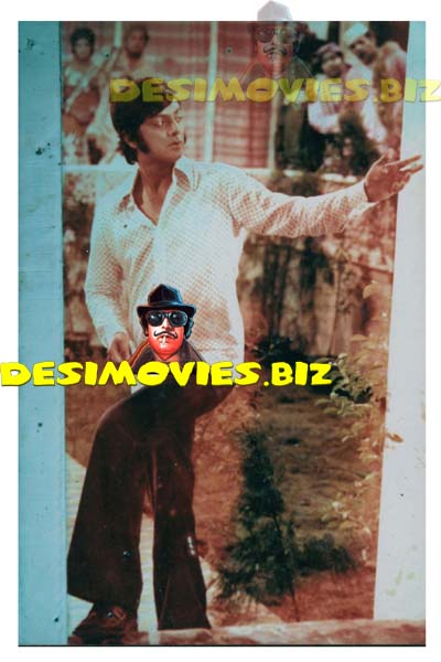 Waheed Murad (Lollywood Star) Movie Still 02 - www.desimovies.biz