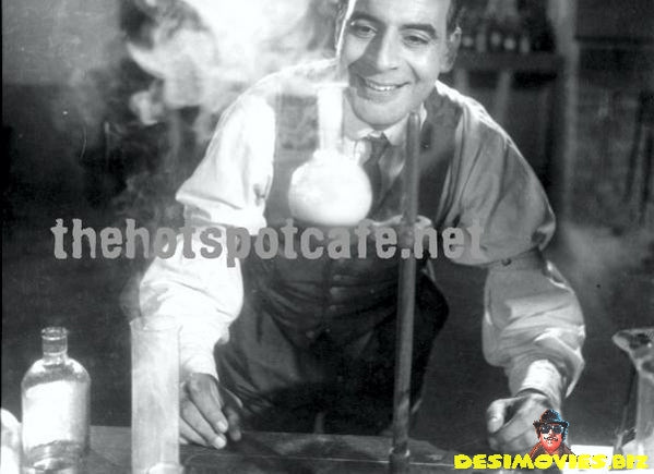 Zinda Laash AKA Dracula in Pakistan AKA The Living Corpse (1967) Movie Still 18 - www.desimovies.biz
